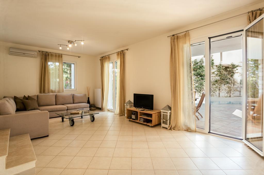 Dream Summer Villa Порто Хели Екстериор снимка